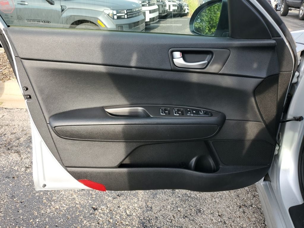 Used 2019 Kia Optima LX FWD image 17