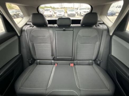 Used 2022 Volkswagen Taos SE image 22