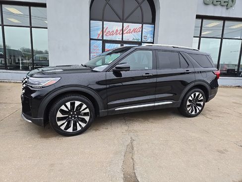 Used 2025 Ford Explorer Platinum w/ LUX Leather Package AWD/4WD image 4