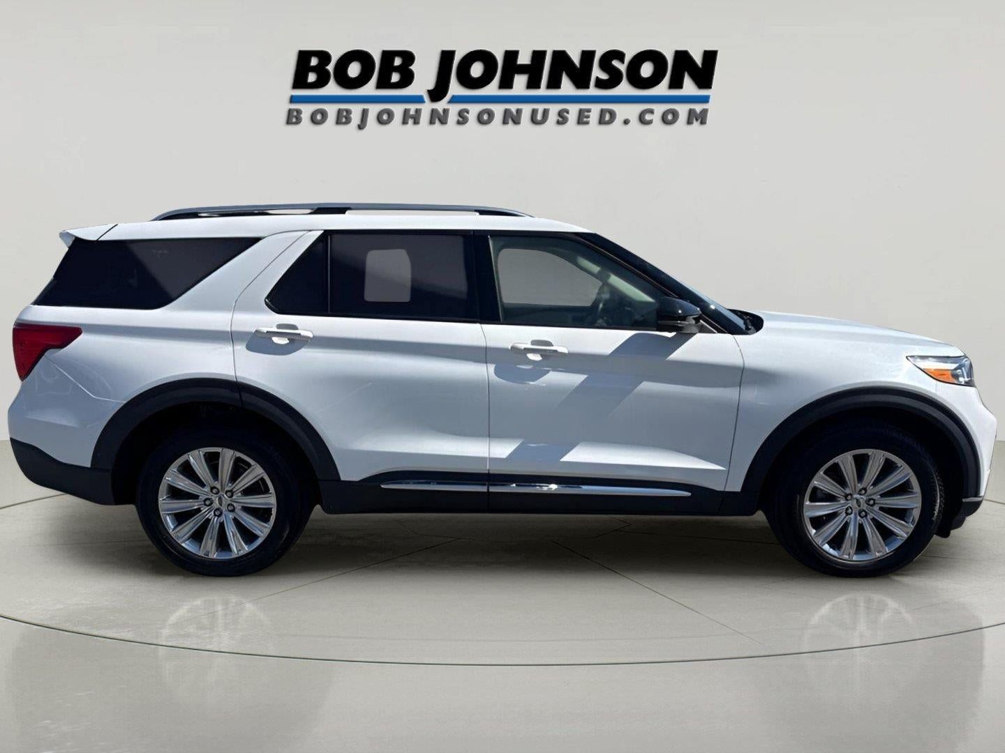 Used 2021 Ford Explorer Limited w/ Hybrid Equipment Group 310A AWD/4WD image 3