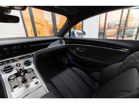 Certified 2022 Bentley Continental GT AWD/4WD image 33