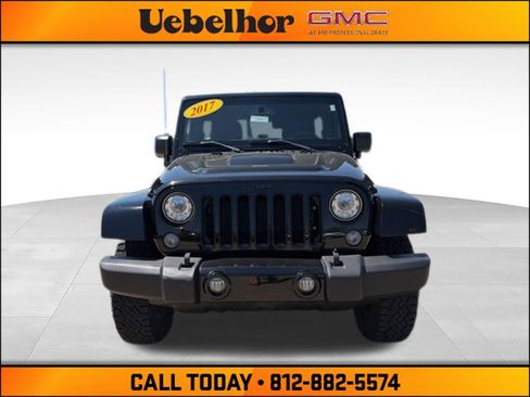 Used 2017 Jeep Wrangler Unlimited Sahara AWD/4WD image 12