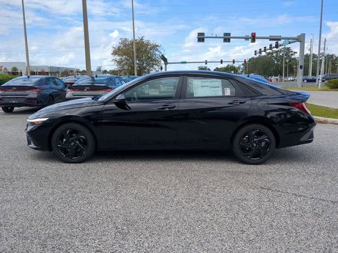 New 2026 Hyundai Elantra SEL Sport Premium FWD image 3