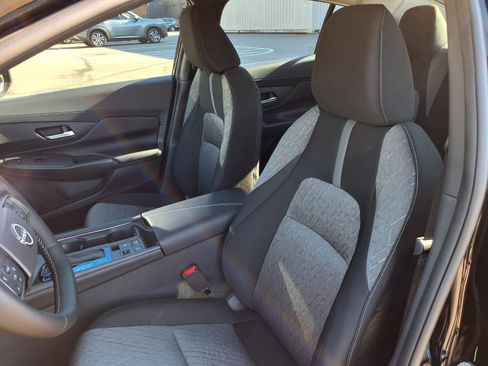 New 2026 Nissan Sentra SV w/ SV Convenience Package FWD image 12