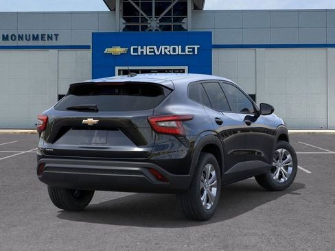 New 2026 Chevrolet Trax LS image 4