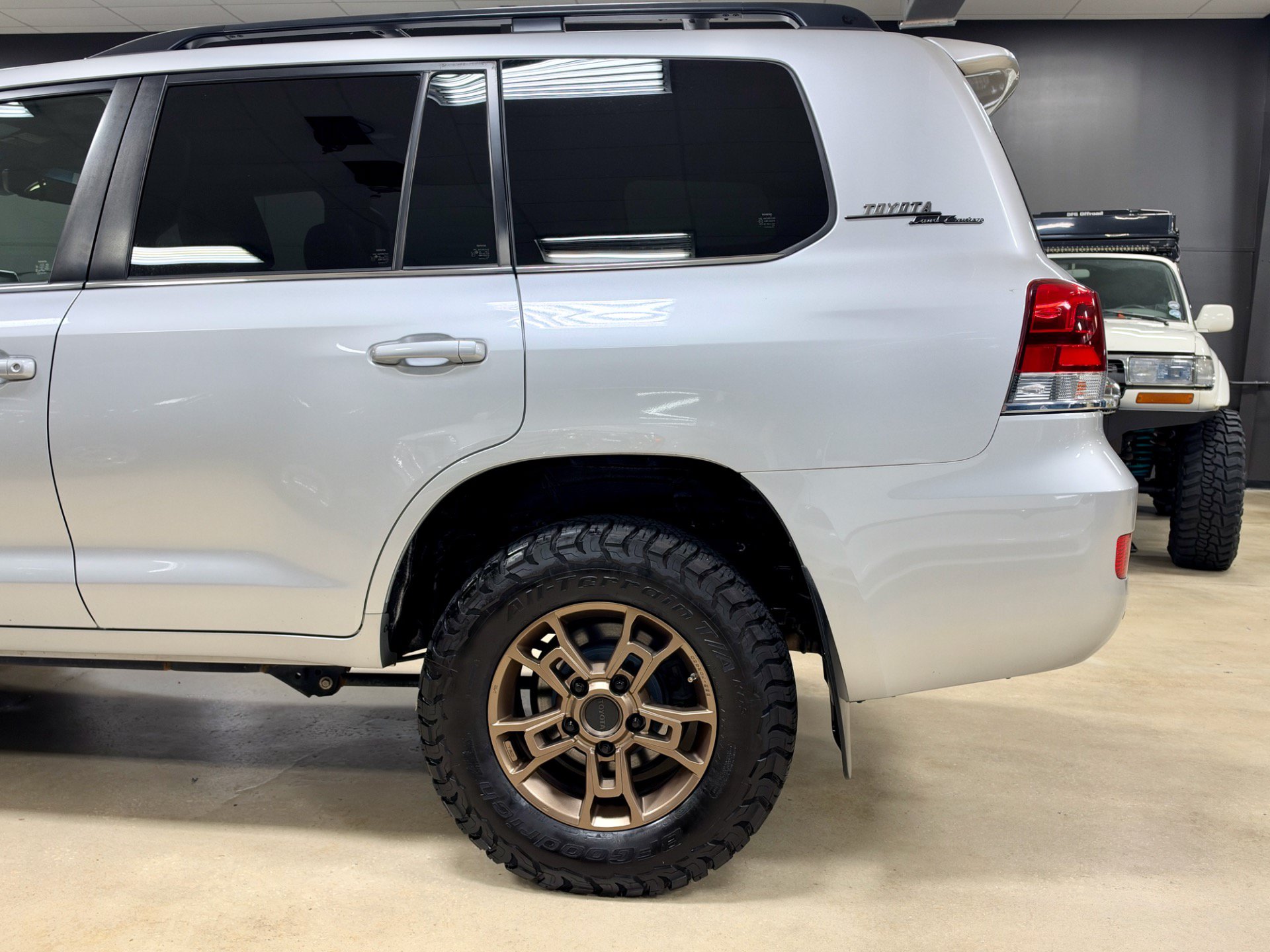 Used 2021 Toyota Land Cruiser Heritage Edition AWD/4WD image 18
