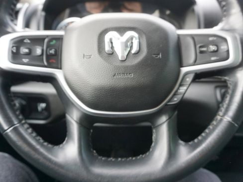 Used 2020 RAM 1500 Big Horn AWD/4WD image 14