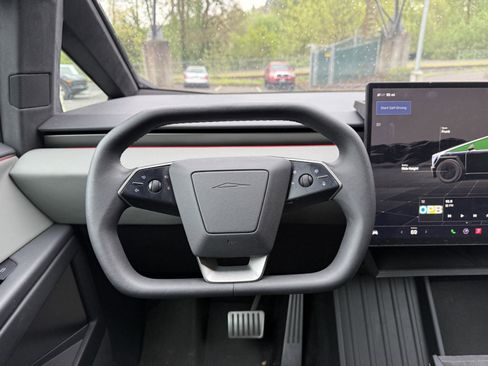 Used 2025 Tesla Cybertruck AWD Crew Cab image 2