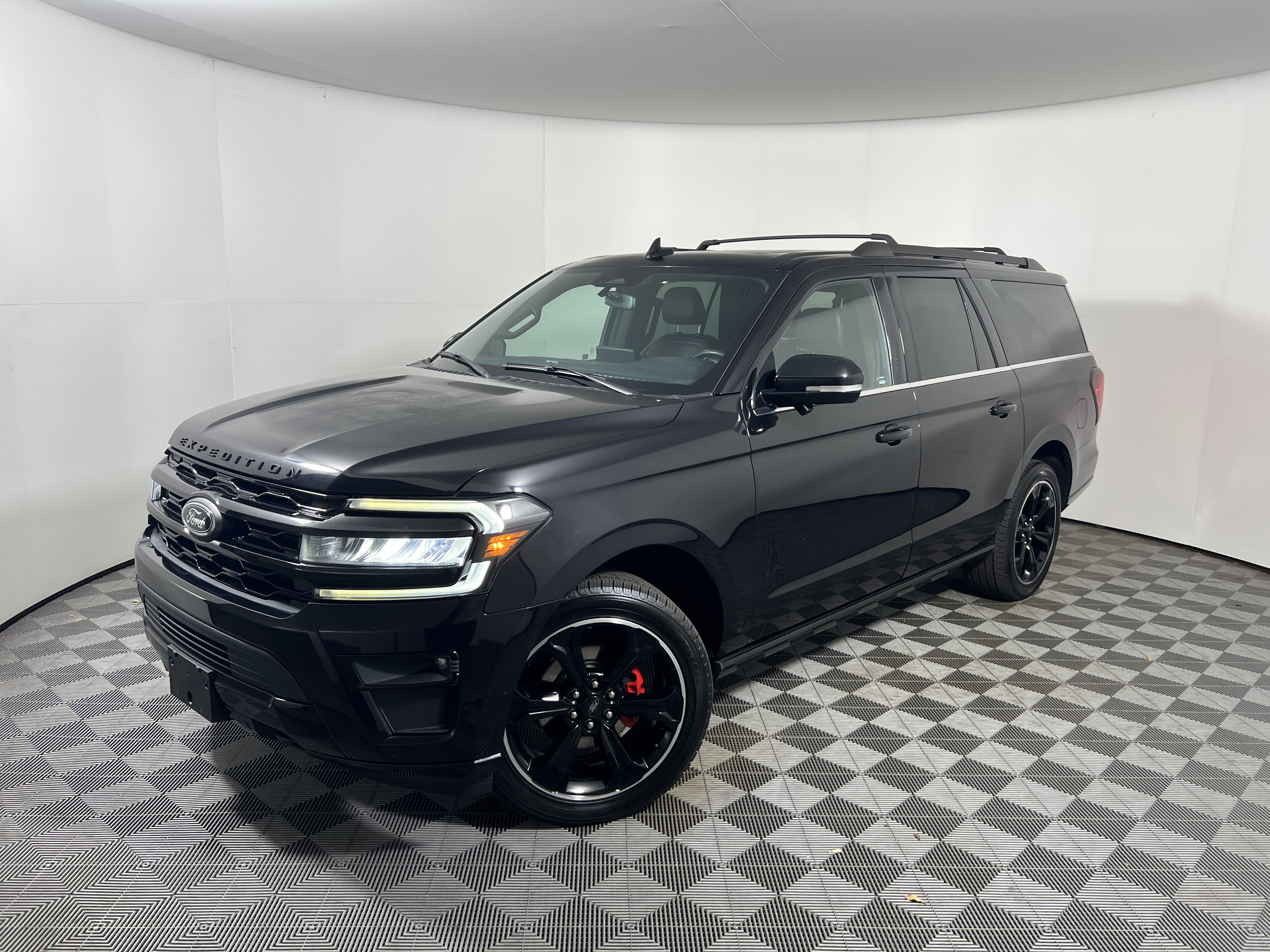 Used 2022 Ford Expedition Max Limited AWD/4WD image 1