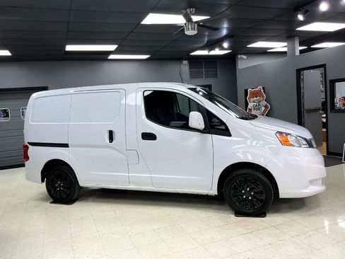 Used 2021 Nissan NV200 SV w/ Back Door Glass Package image 9