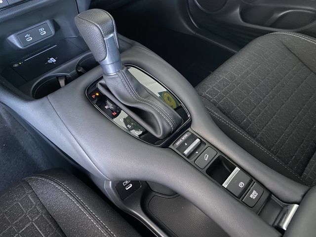 Certified 2026 Honda HR-V LX image 27
