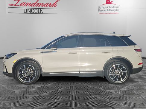 Certified 2024 Lincoln Corsair Premiere w/ Equipment Group 101A image 2