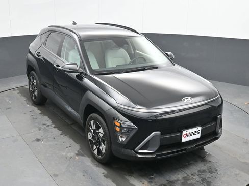 Used 2024 Hyundai Kona SEL AWD/4WD image 35