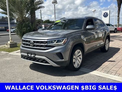 Used 2023 Volkswagen Atlas Cross Sport SE image 2