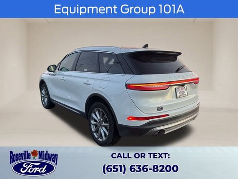 Used 2022 Lincoln Corsair AWD w/ Premium Package image 7
