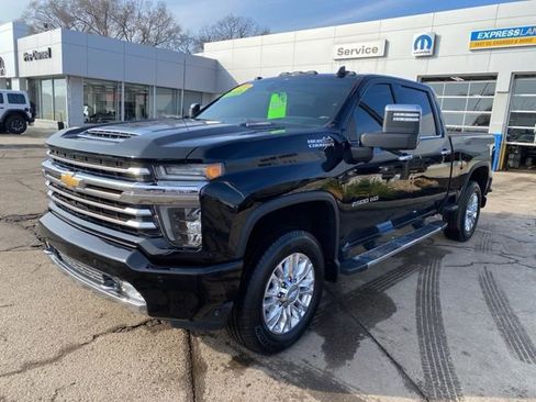 Used 2020 Chevrolet Silverado 2500 High Country w/ Technology Package image 9