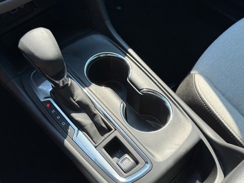 Used 2023 Chevrolet Equinox LS w/ LS Convenience Package image 21