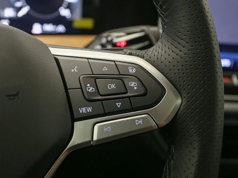 New 2026 Volkswagen Tiguan SEL R-Line AWD/4WD image 25