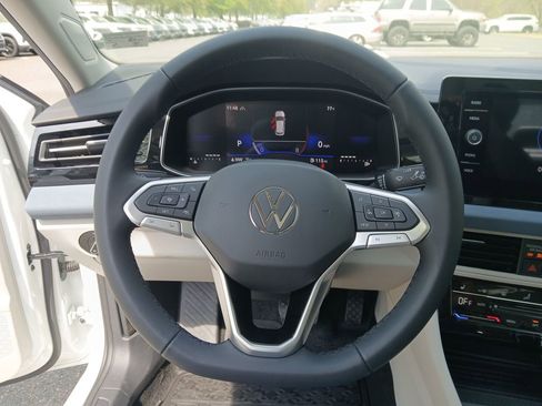 New 2026 Volkswagen Jetta SE image 14