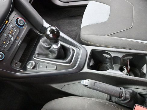 Used 2016 Ford Focus ST FWD image 25