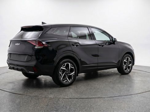 Used 2025 Kia Sportage LX AWD/4WD image 9