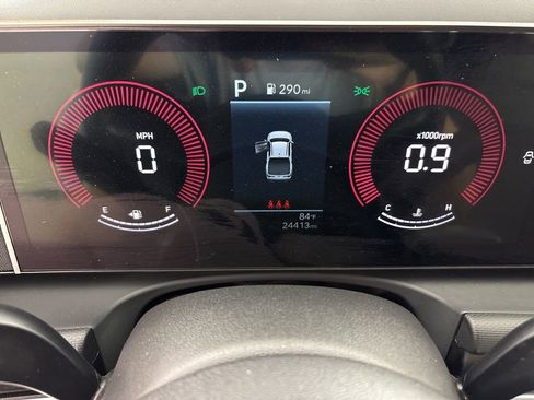 Used 2025 Hyundai Santa Cruz SEL AWD/4WD image 30