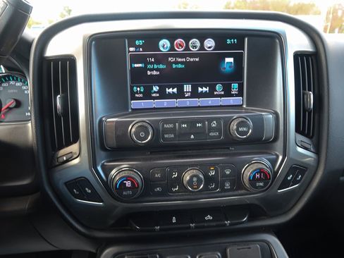 Used 2018 Chevrolet Silverado 1500 LT w/ All Star Edition image 37