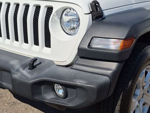 Certified 2018 Jeep Wrangler Unlimited Sport S AWD/4WD image 11