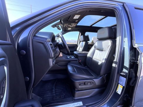 Used 2021 Chevrolet Suburban High Country AWD/4WD image 10