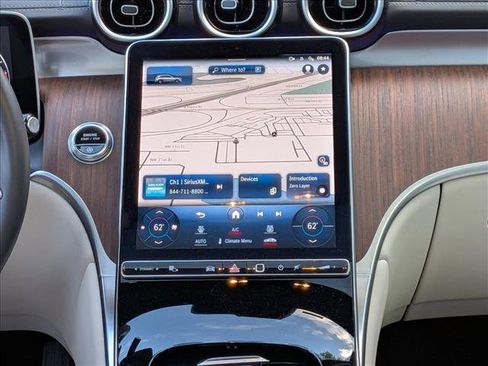 Certified 2024 Mercedes-Benz GLC 300 image 10