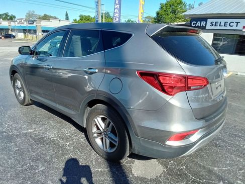 Used 2018 Hyundai Santa Fe Sport FWD image 7