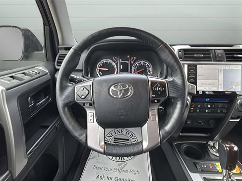 Used 2025 Toyota 4Runner SR5 image 21