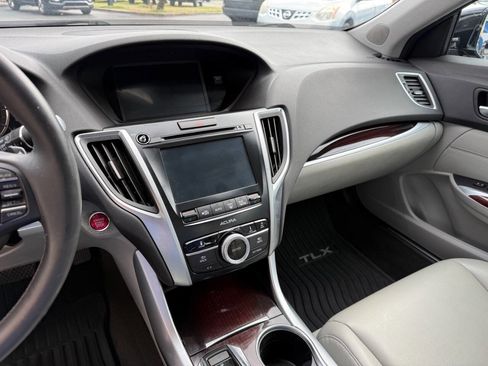 Used 2015 Acura TLX V6 image 6