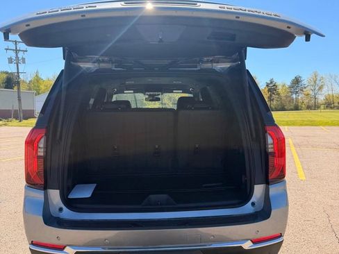 New 2026 GMC Yukon Elevation w/ LPO, Floor Liner Package AWD/4WD image 17