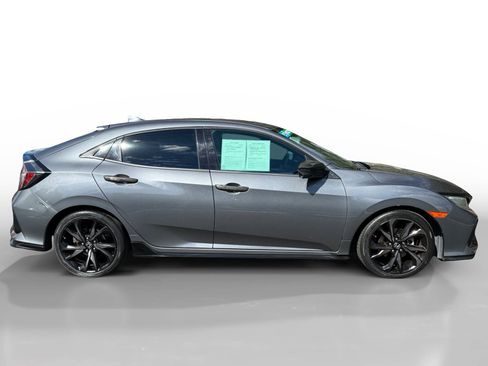 Used 2018 Honda Civic Sport Touring image 6