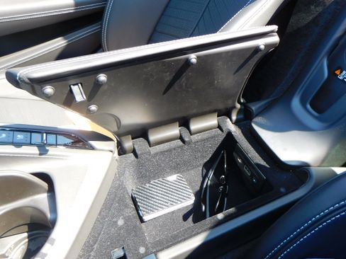 Used 2023 Chevrolet Corvette Stingray Premium Conv w/ Z51 Performance Package image 34