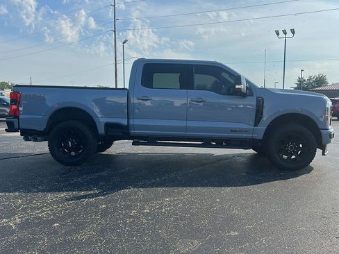 Used 2024 Ford F350 Lariat w/ Black Appearance Package AWD/4WD image 4