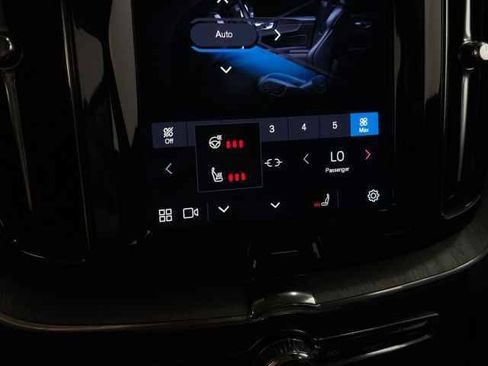 Certified 2025 Volvo XC60 B5 Plus AWD/4WD image 31