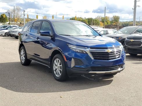 Used 2023 Chevrolet Equinox LT image 4