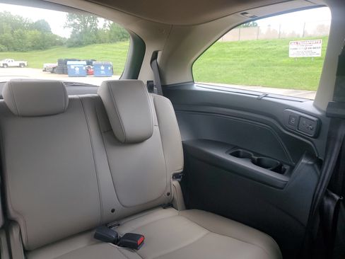 Used 2023 Honda Odyssey Touring image 15
