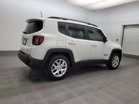 Used 2019 Jeep Renegade Latitude image 10