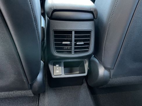 Used 2025 Kia Seltos S image 23