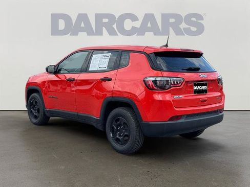 Used 2021 Jeep Compass Sport w/ Cold Weather Group FWD image 3