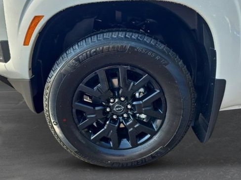 New 2026 Nissan Frontier SV w/ SV Convenience Package RWD image 9