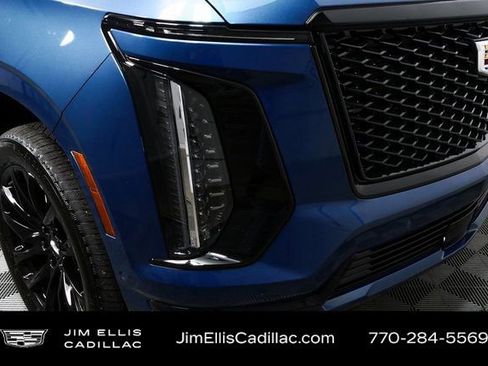Used 2025 Cadillac Escalade Sport Platinum image 40