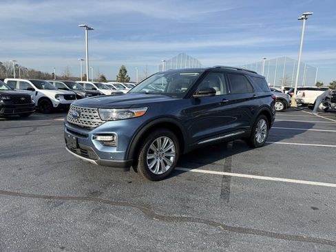 Used 2020 Ford Explorer Limited w/ Class III Trailer Tow Package image 3