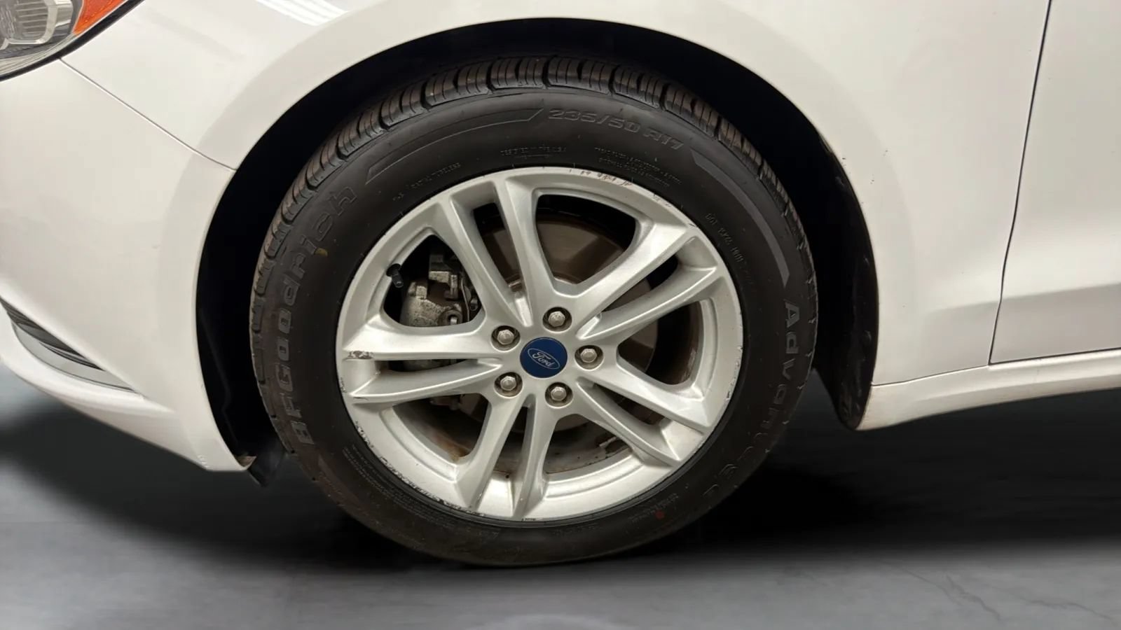 Used 2018 Ford Fusion SE w/ Fusion SE Technology Package FWD image 29