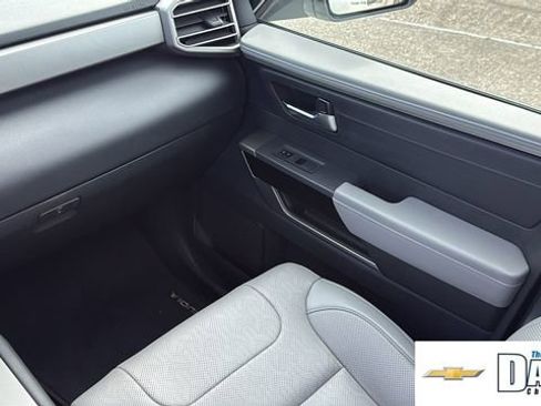 Used 2023 Toyota Sequoia Limited AWD/4WD image 9