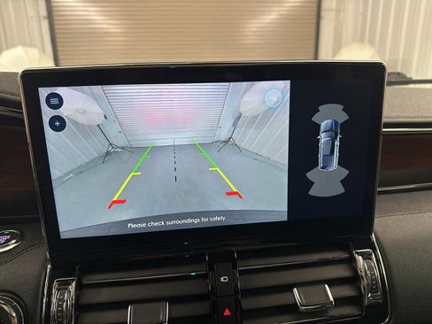 Used 2022 Lincoln Navigator Reserve image 16