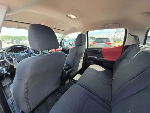 Used 2019 Toyota Tacoma 4x4 Double Cab image 20